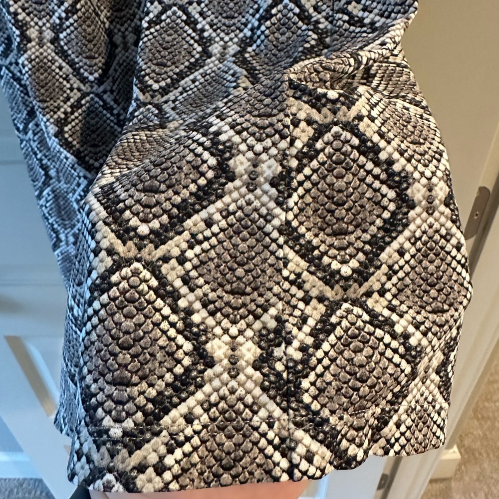 Tommy Bahama Desert Python Ruffle Spa Dress - Picture 5 of 6